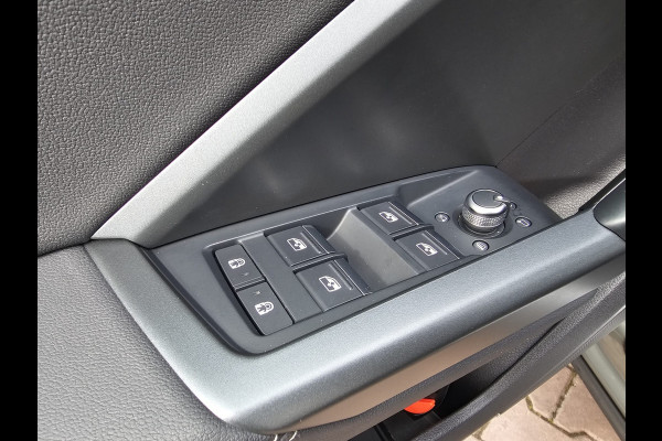 Audi Q3 Sportback 35 TFSI Pro Line S | 3x S-line | Matrix LED | Pano | Black optiek | B&O + Sonos 3D | Elek. stoel (sport) | Elek. achterklep | Vol |