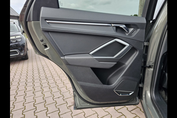 Audi Q3 Sportback 35 TFSI Pro Line S | 3x S-line | Matrix LED | Pano | Black optiek | B&O + Sonos 3D | Elek. stoel (sport) | Elek. achterklep | Vol |