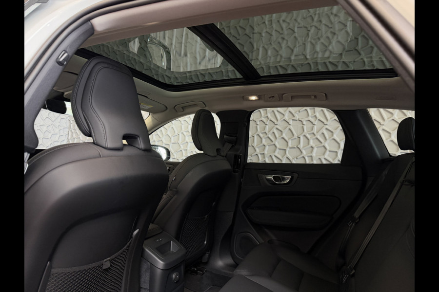 Volvo XC60 2.0 T6 AWD ULTRA DARK NW MODEL ELEK.TREKHAAK HARMAN KARDON HEADUP 360.CAM LEER SCHUIFDAK PHEV Plug in Hybrid ✅ Top Auto's Wijchen ,  Altijd een Ruim aanbod van Volvo's i  BUSINESS / CORE / BRIGHT / DARK / ULTRA DARK / PLUS DARK / BLACK EDITION  / ESSENTIAL / T6 / T8 ✅