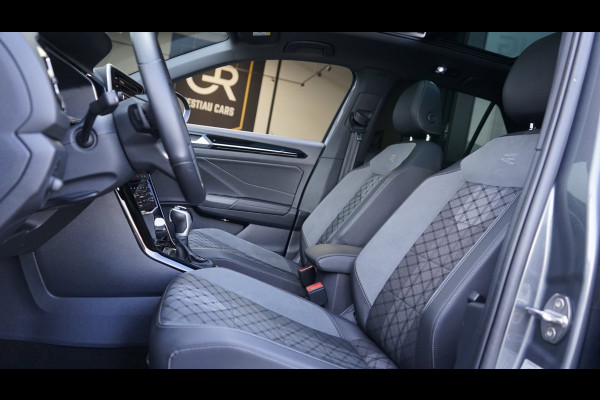 Volkswagen T-Roc R-Line 1.5 TSI BLACK STYLE-AUTOMAAT-ACC-CAMERA-IQ LIGHT-KEYLESS-PANORAMA-VIRTUEEL