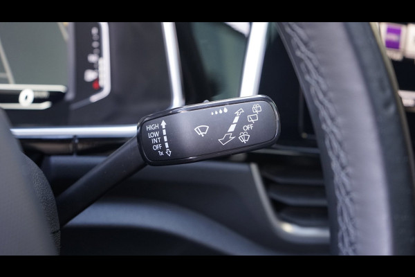 Volkswagen T-Roc R-Line 1.5 TSI BLACK STYLE-AUTOMAAT-ACC-CAMERA-IQ LIGHT-KEYLESS-PANORAMA-VIRTUEEL