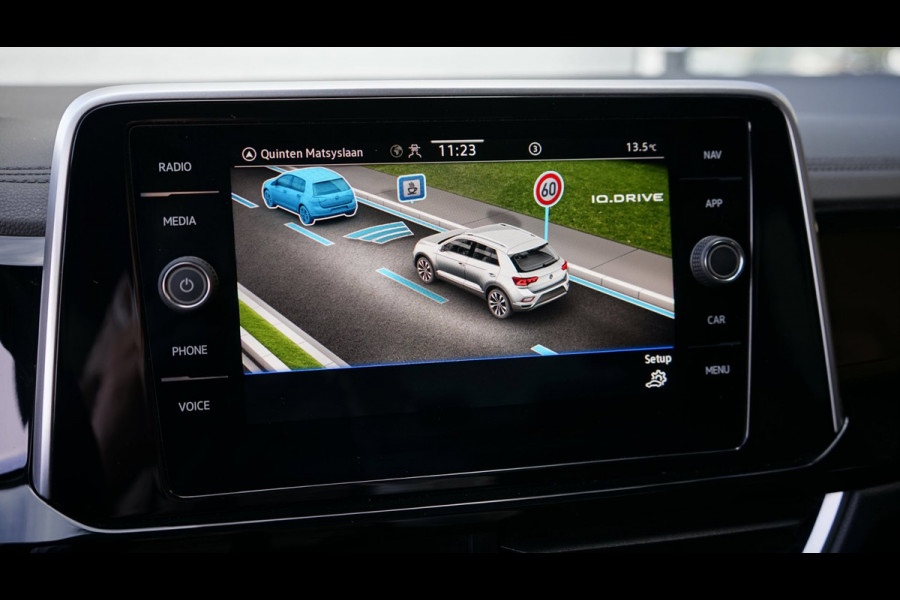 Volkswagen T-Roc R-Line 1.5 TSI BLACK STYLE-AUTOMAAT-ACC-CAMERA-IQ LIGHT-KEYLESS-PANORAMA-VIRTUEEL