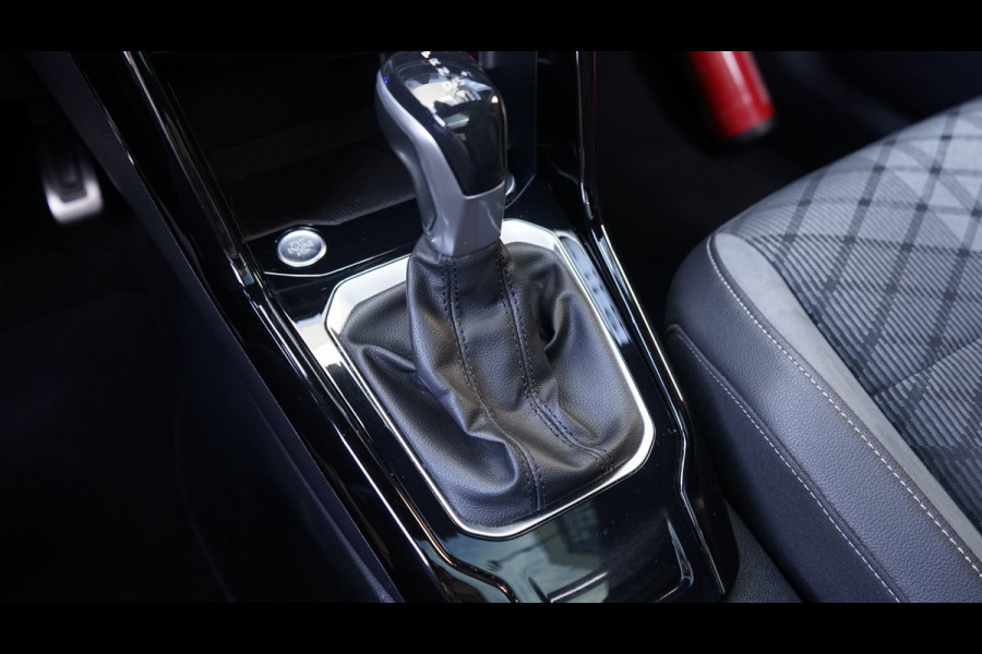 Volkswagen T-Roc R-Line 1.5 TSI BLACK STYLE-AUTOMAAT-ACC-CAMERA-IQ LIGHT-KEYLESS-PANORAMA-VIRTUEEL