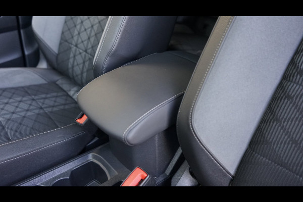 Volkswagen T-Roc R-Line 1.5 TSI BLACK STYLE-AUTOMAAT-ACC-CAMERA-IQ LIGHT-KEYLESS-PANORAMA-VIRTUEEL