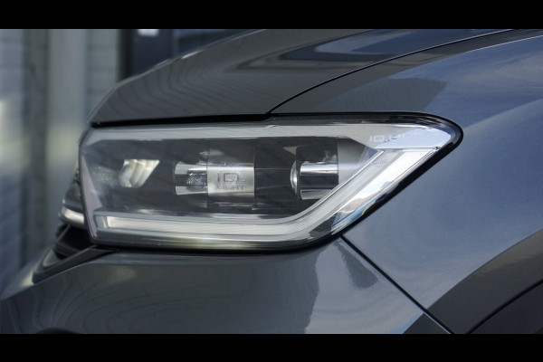 Volkswagen T-Roc R-Line 1.5 TSI BLACK STYLE-AUTOMAAT-ACC-CAMERA-IQ LIGHT-KEYLESS-PANORAMA-VIRTUEEL