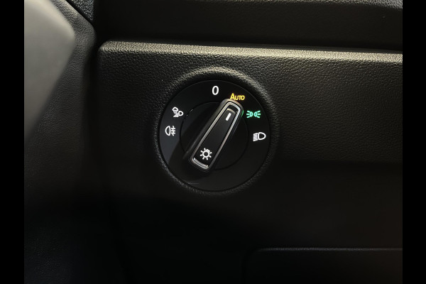 Volkswagen T-Roc 1.5 TSI 150pk DSG R-Line | Camera | Navigatie /Apple Carplay/Android Auto | Climate Control | Electrische kofferbak | Led | Dab | Adaptive Cruise Control