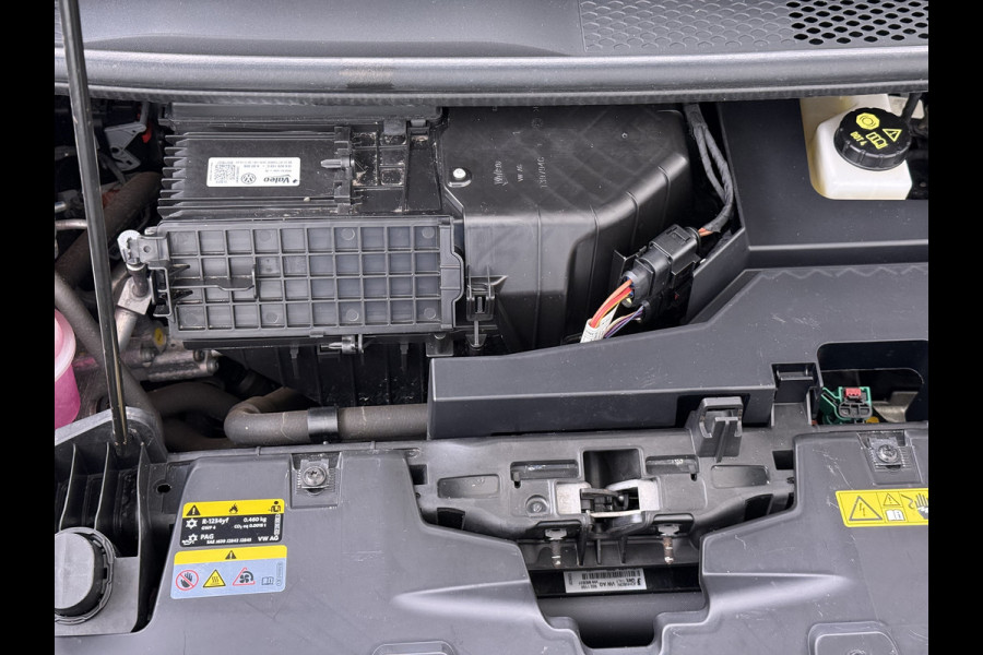 Volkswagen ID.3 First Plus 62kWh Trekhaak Camera Soh90% Navi-Pro Ecc Adap.Cruise Stuur+Stoelverwarming Apple Carplay Android Auto Pdc Bluetooth Keyless Advanced Matrix Led Rijstrooksensor IQ Drive 1e Eigenaar Origineel Nederlandse Auto