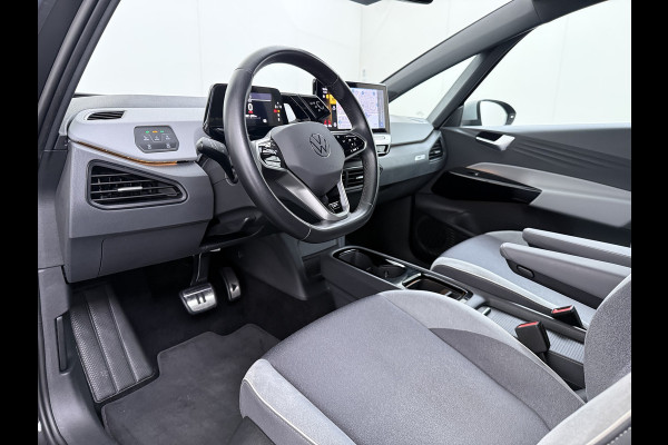 Volkswagen ID.3 First Plus 62kWh Trekhaak Camera Soh90% Navi-Pro Ecc Adap.Cruise Stuur+Stoelverwarming Apple Carplay Android Auto Pdc Bluetooth Keyless Advanced Matrix Led Rijstrooksensor IQ Drive 1e Eigenaar Origineel Nederlandse Auto