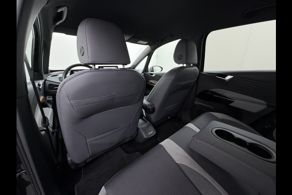 Volkswagen ID.3 First Plus 62kWh Trekhaak Camera Soh90% Navi-Pro Ecc Adap.Cruise Stuur+Stoelverwarming Apple Carplay Android Auto Pdc Bluetooth Keyless Advanced Matrix Led Rijstrooksensor IQ Drive 1e Eigenaar Origineel Nederlandse Auto