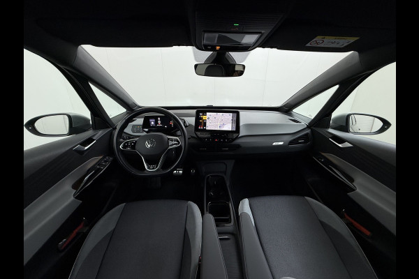 Volkswagen ID.3 First Plus 62kWh Trekhaak Camera Soh90% Navi-Pro Ecc Adap.Cruise Stuur+Stoelverwarming Apple Carplay Android Auto Pdc Bluetooth Keyless Advanced Matrix Led Rijstrooksensor IQ Drive 1e Eigenaar Origineel Nederlandse Auto