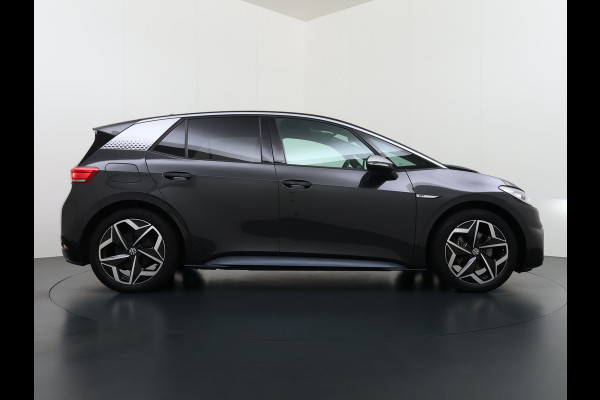 Volkswagen ID.3 First Plus 62kWh Trekhaak Camera Soh90% Navi-Pro Ecc Adap.Cruise Stuur+Stoelverwarming Apple Carplay Android Auto Pdc Bluetooth Keyless Advanced Matrix Led Rijstrooksensor IQ Drive 1e Eigenaar Origineel Nederlandse Auto