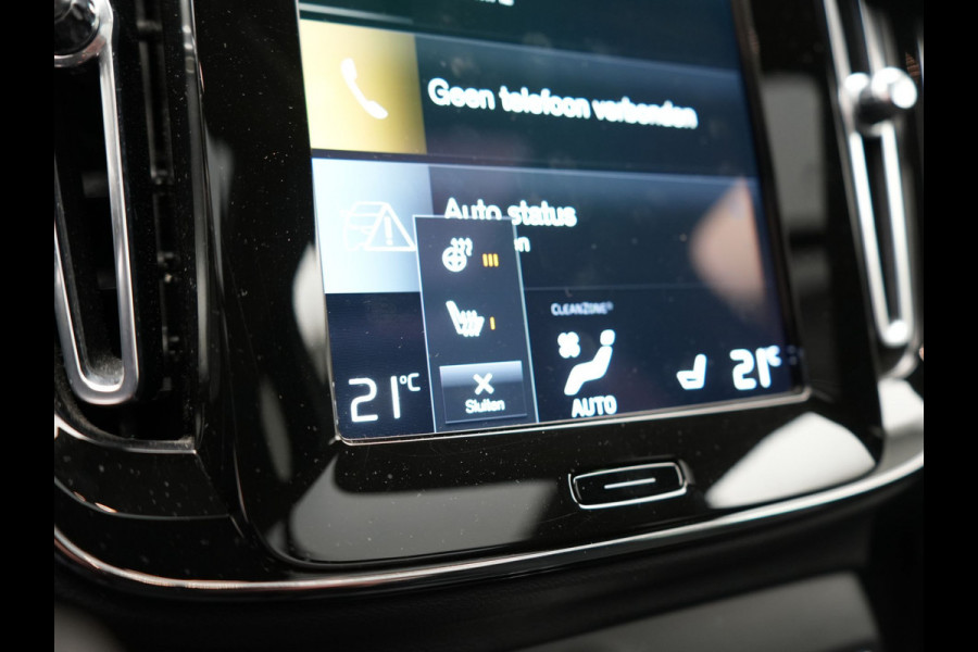 Volvo XC40 T4 Recharge Inscription PHEV 211pk Dealer O.H | Panodak | Camera | Keyless | 18"L.M | Apple Carplay | Stoel & Stuur verwarming | El. Achterklep | Plug In Hybrid |