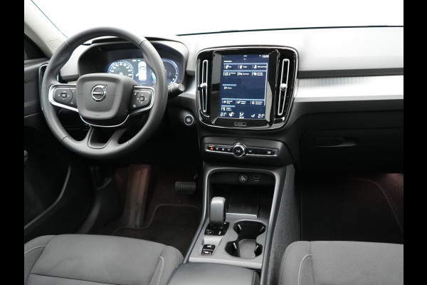 Volvo XC40 T4 Recharge Inscription PHEV 211pk Dealer O.H | Panodak | Camera | Keyless | 18"L.M | Apple Carplay | Stoel & Stuur verwarming | El. Achterklep | Plug In Hybrid |