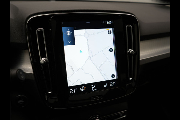 Volvo XC40 T4 Recharge Inscription PHEV 211pk Dealer O.H | Panodak | Camera | Keyless | 18"L.M | Apple Carplay | Stoel & Stuur verwarming | El. Achterklep | Plug In Hybrid |