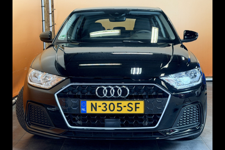 Audi A1 Sportback 25 TFSI epic lmv | stuurbediening