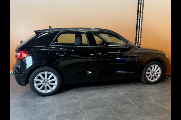Audi A1 Sportback 25 TFSI epic lmv | stuurbediening