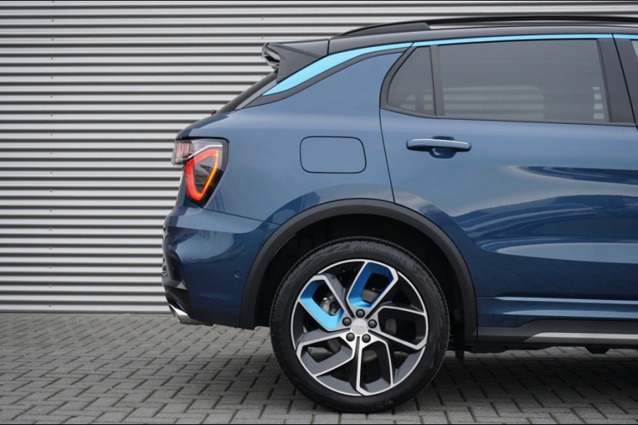 Lynk & Co 01 262PK PHEV | SCHUIFDAK | CARPLAY | 360CAMERA | ADAPTIVE!