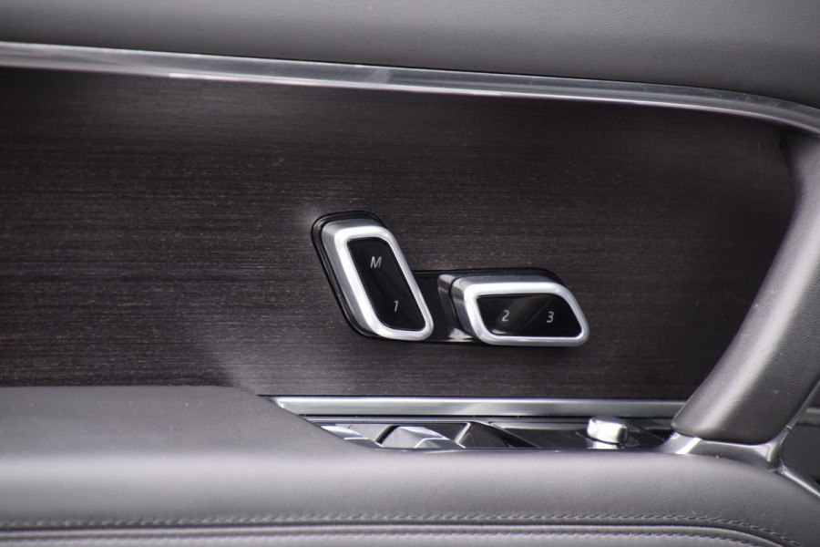 Land Rover Range Rover P460e SE PHEV