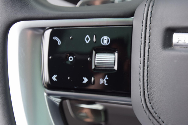 Land Rover Range Rover P460e SE PHEV