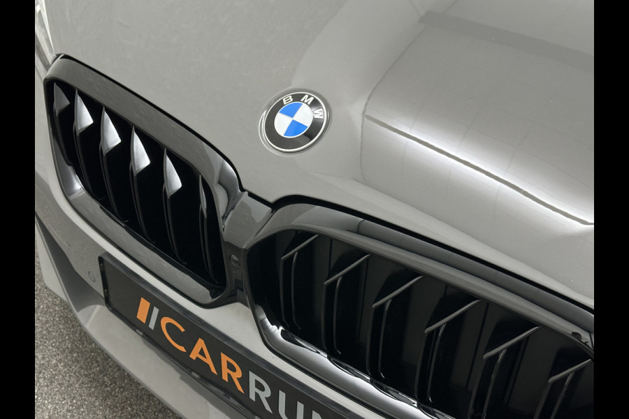 BMW 5 Serie 545e xDrive M-Sport | ACC | Head-Up | 19'' | Stuurverwarming | Sfeerverlichting | Carplay | Sportremmen | Getint Glas | Draadloos Laden | Sportstoelen | Live Cockpit Pro | LED |