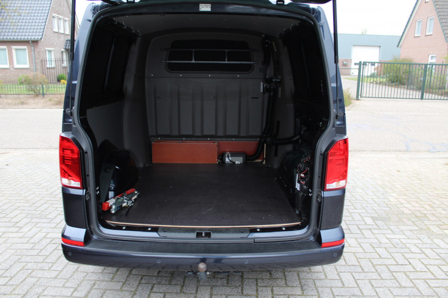 Volkswagen Transporter T6.1 2.0 TDI 146KW E6 Aut. 4Motion L2 DC Highline ✓ dubbele cabine ✓2x schuifdeur