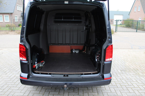 Volkswagen Transporter T6.1 2.0 TDI 146KW E6 Aut. 4Motion L2 DC Highline ✓ dubbele cabine ✓2x schuifdeur