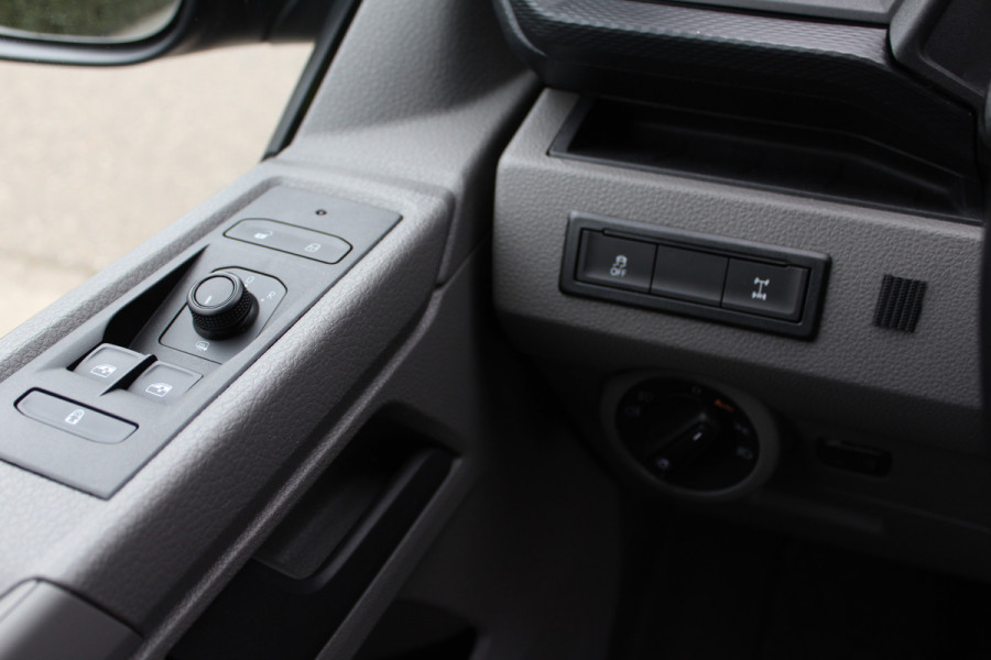 Volkswagen Transporter T6.1 2.0 TDI 146KW E6 Aut. 4Motion L2 DC Highline ✓ dubbele cabine ✓2x schuifdeur