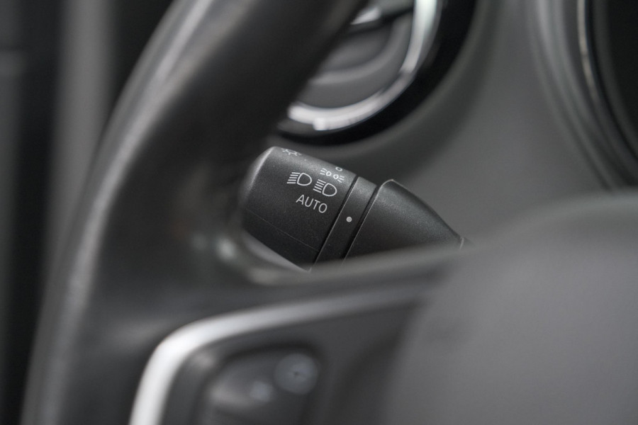 Renault Captur TCe 90 Limited | Trekhaak | Navigatie | Pack Comfort | Parkeersensoren