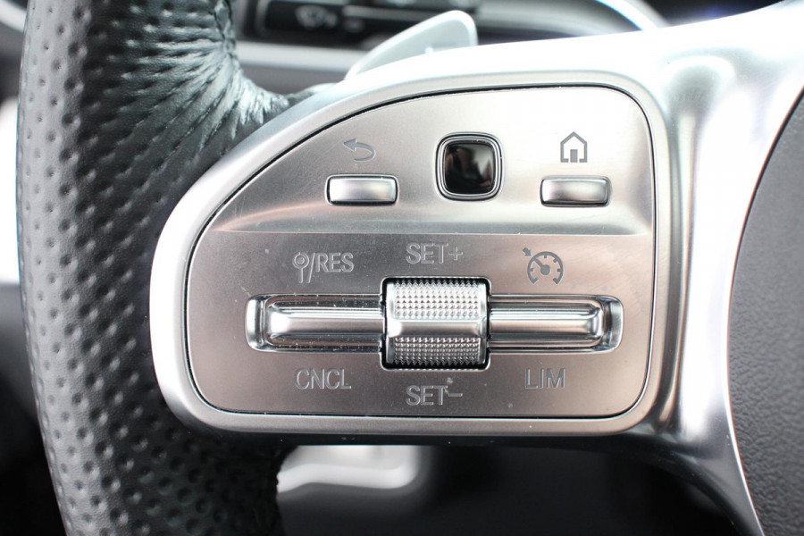 Mercedes-Benz GLE 350 e 4MATIC Plug in Hybride AMG Night | Panorama dak | Navigatie | Climate Control | Led | Dab | Camera | Wegklapbare Trekhaak |