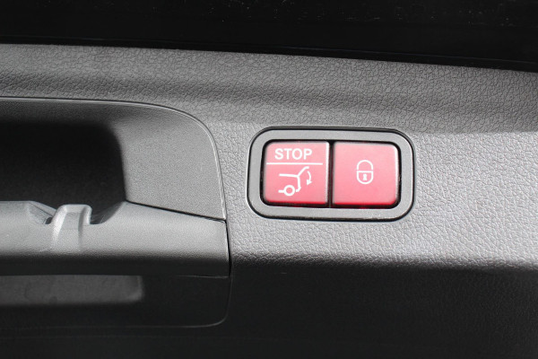 Mercedes-Benz GLE 350 e 4MATIC Plug in Hybride AMG Night | Panorama dak | Navigatie | Climate Control | Led | Dab | Camera | Wegklapbare Trekhaak |