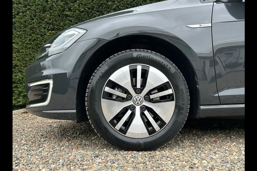 Volkswagen e-Golf E-DITION PDC AdaptiveCruise AllSeason