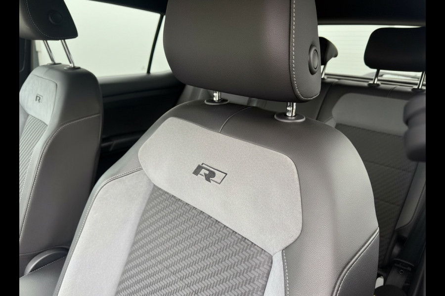 Volkswagen T-Cross 1.0 TSI AUTOMAAT 110 pk 2 X R-Line, trekhaak, dealer onderhouden, 1 e eigenaar, NL auto met nap