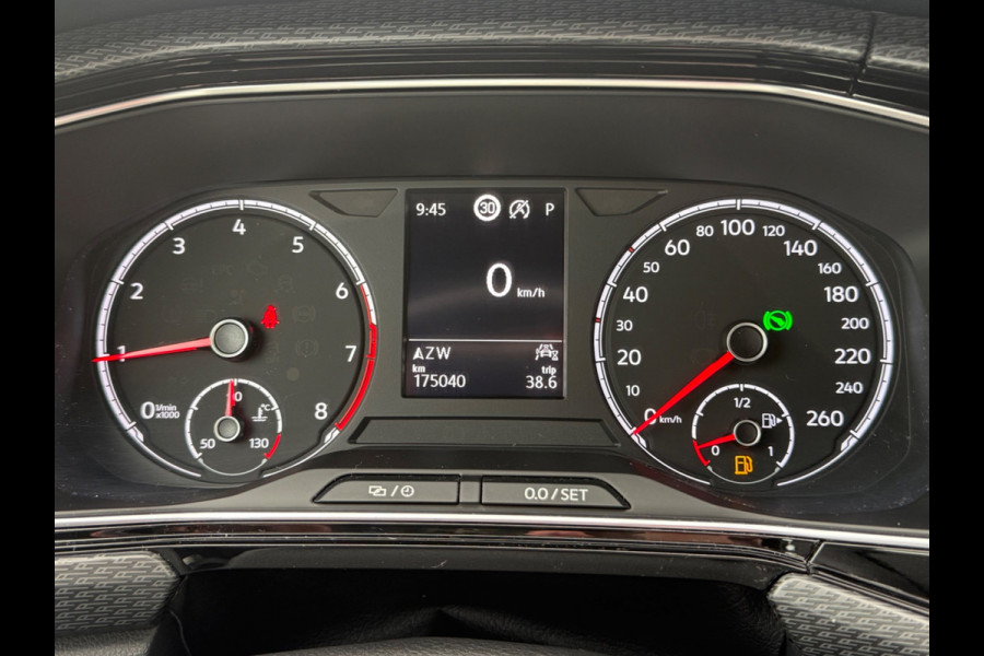 Volkswagen T-Cross 1.0 TSI AUTOMAAT 110 pk 2 X R-Line, trekhaak, dealer onderhouden, 1 e eigenaar, NL auto met nap