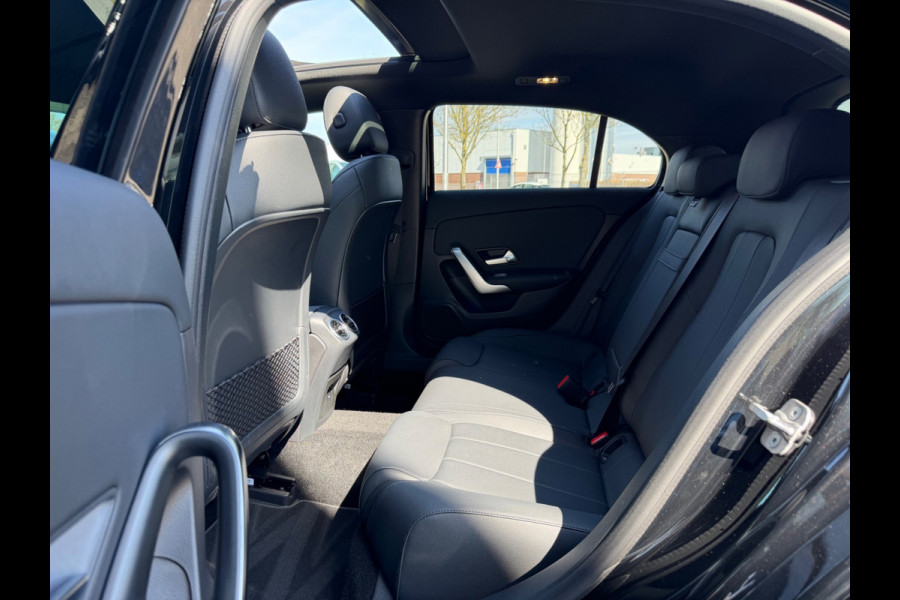 Mercedes-Benz A-Klasse 250 e Star Edition, 1e eigenaar, NAP, Pano, Leder, KeyLess