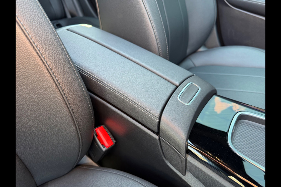 Mercedes-Benz A-Klasse 250 e Star Edition, 1e eigenaar, NAP, Pano, Leder, KeyLess