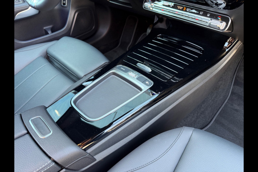 Mercedes-Benz A-Klasse 250 e Star Edition, 1e eigenaar, NAP, Pano, Leder, KeyLess