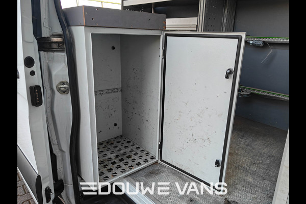 Mercedes-Benz Sprinter L2 H2 Automaat 317 3500 Trekhaak MBUX NAP BOTT Inrichting Standkachel Omvormer (Nieuwe motor 70km)