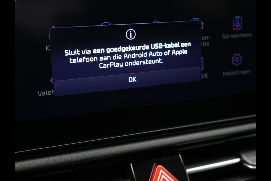 Kia Niro 1.6 GDi DynamicLine PHEV 182pk Dealer O.H. | Trekhaak | Adaptive Cruise | Camera | Sportstoelen & Stuur Verwarmd | Keyless | Apple Carplay | Blis | Navigatie | DAB | Virtual | Plug In Hybrid |