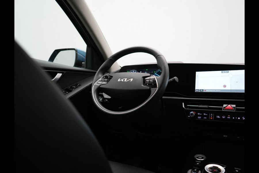 Kia Niro 1.6 GDi DynamicLine PHEV 182pk Dealer O.H. | Trekhaak | Adaptive Cruise | Camera | Sportstoelen & Stuur Verwarmd | Keyless | Apple Carplay | Blis | Navigatie | DAB | Virtual | Plug In Hybrid |