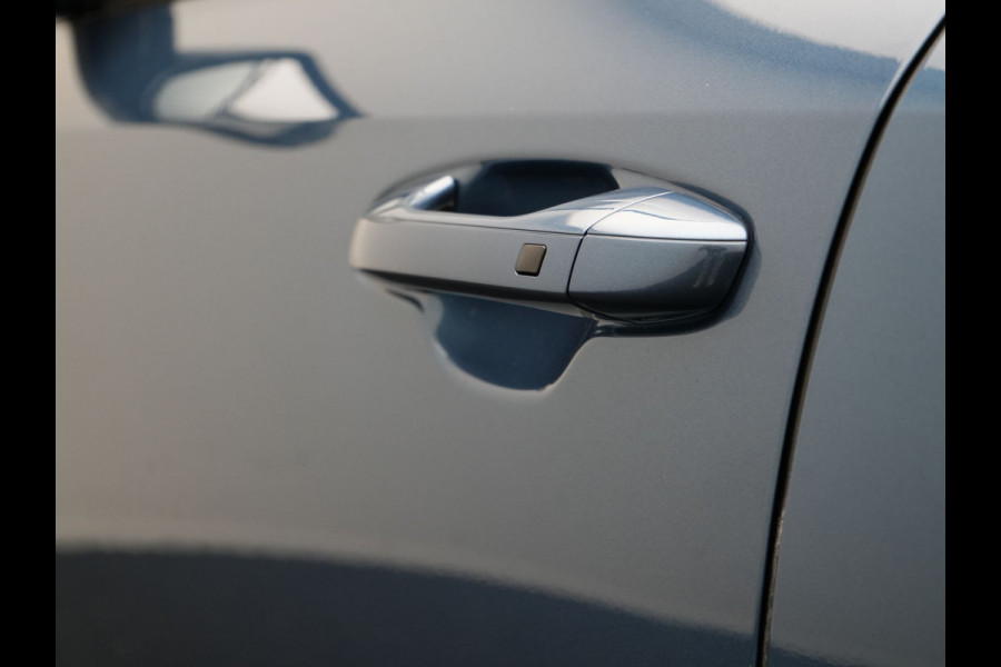 Kia Niro 1.6 GDi DynamicLine PHEV 182pk Dealer O.H. | Trekhaak | Adaptive Cruise | Camera | Sportstoelen & Stuur Verwarmd | Keyless | Apple Carplay | Blis | Navigatie | DAB | Virtual | Plug In Hybrid |