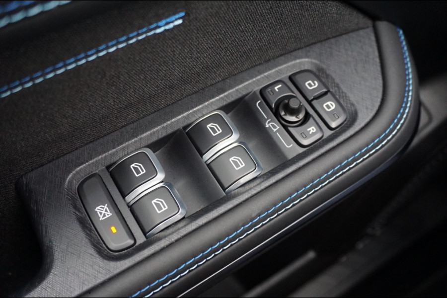 Lynk & Co 01 262PK PHEV | SCHUIFDAK | CARPLAY | 360CAMERA | ADAPTIVE!