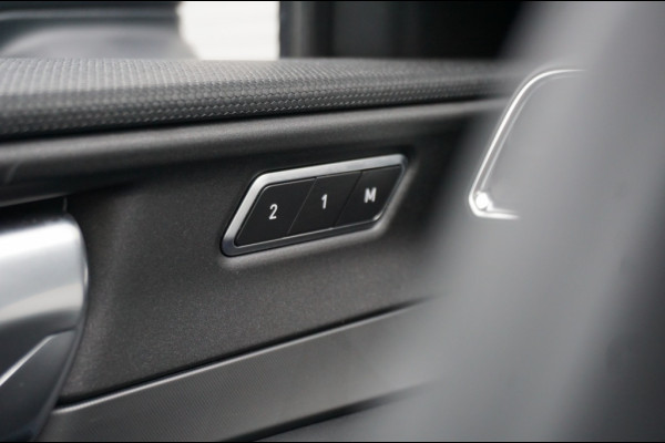 Lynk & Co 01 262PK PHEV | SCHUIFDAK | CARPLAY | 360CAMERA | ADAPTIVE!