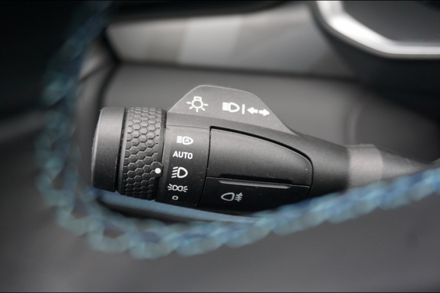 Lynk & Co 01 262PK PHEV | SCHUIFDAK | CARPLAY | 360CAMERA | ADAPTIVE!