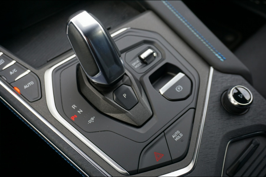 Lynk & Co 01 262PK PHEV | SCHUIFDAK | CARPLAY | 360CAMERA | ADAPTIVE!