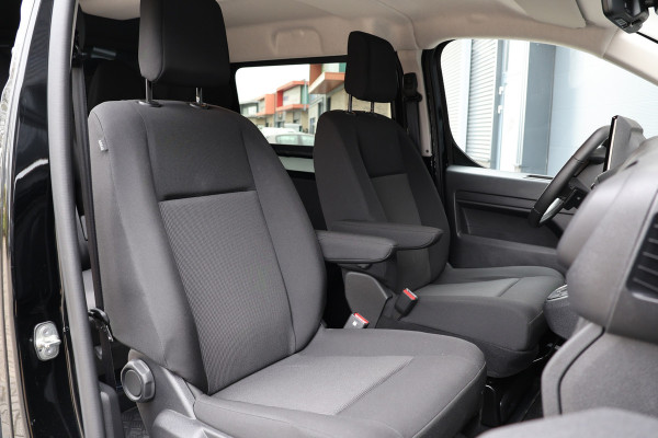 Peugeot Expert 2.0 BlueHDi L3 DC | Navigatie | CarPlay | Camera | L+R Schuifdeur | LED Koplampen | Afneembare trekhaak | Dodehoek detector | Cruise control | DAB | BPM Vrij | Fabrieksgarantie