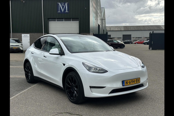Tesla Model Y Long Range AWD 75 kWh BTW| SOH 89% | VAN €33.900,- NU VOOR SLECHTS €31.877,- Uw LENTEVOORDEEL €2.023,- |ORGINELE AFN. TREKHAAK TESLA| 20 INCH!|