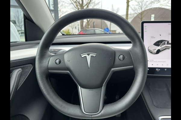 Tesla Model Y Long Range AWD 75 kWh BTW| SOH 89% | VAN €33.900,- NU VOOR SLECHTS €31.877,- Uw LENTEVOORDEEL €2.023,- |ORGINELE AFN. TREKHAAK TESLA| 20 INCH!|