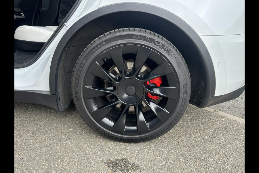 Tesla Model Y Long Range AWD 75 kWh BTW| SOH 89% | VAN €33.900,- NU VOOR SLECHTS €31.877,- Uw LENTEVOORDEEL €2.023,- |ORGINELE AFN. TREKHAAK TESLA| 20 INCH!|