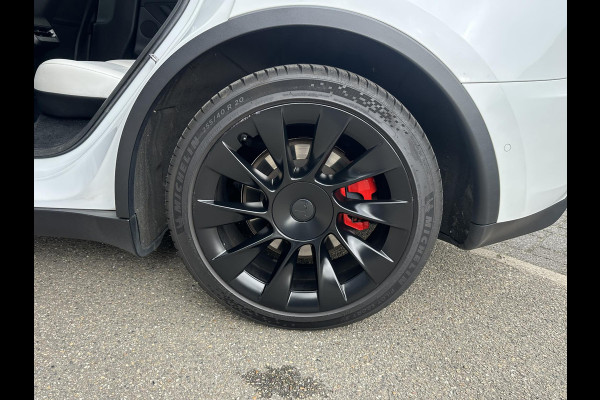 Tesla Model Y Long Range AWD 75 kWh BTW| SOH 89% | VAN €33.900,- NU VOOR SLECHTS €31.877,- Uw LENTEVOORDEEL €2.023,- |ORGINELE AFN. TREKHAAK TESLA| 20 INCH!|