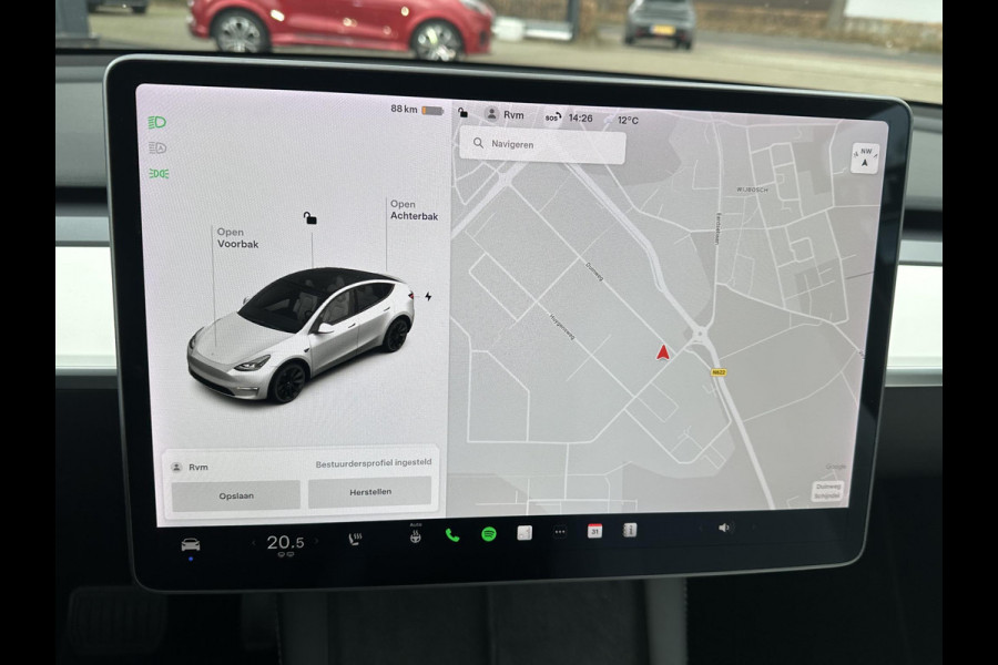 Tesla Model Y Long Range AWD 75 kWh BTW| SOH 89% | VAN €33.900,- NU VOOR SLECHTS €31.877,- Uw LENTEVOORDEEL €2.023,- |ORGINELE AFN. TREKHAAK TESLA| 20 INCH!|